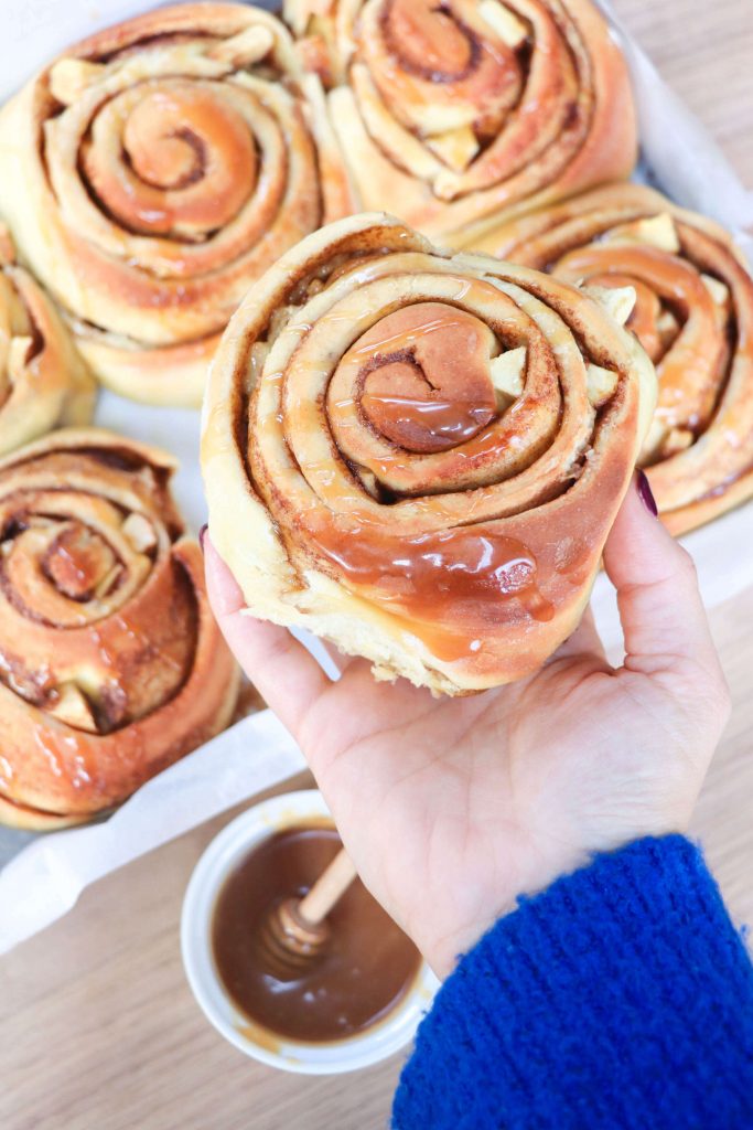 apple-caramel-cinnamon-rolls